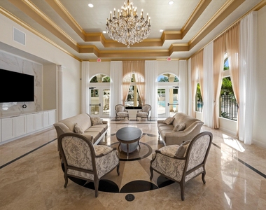 10771 Versailles Boulevard - Photo Thumbnail 50