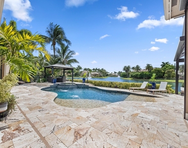 10771 Versailles Boulevard - Photo Thumbnail 40