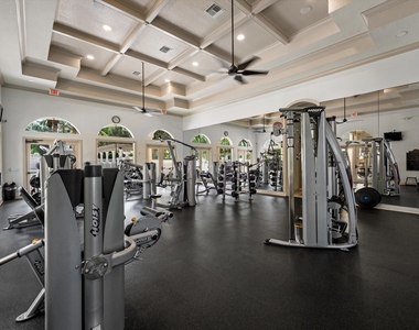10771 Versailles Boulevard - Photo Thumbnail 52