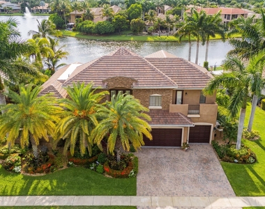 10771 Versailles Boulevard - Photo Thumbnail 46