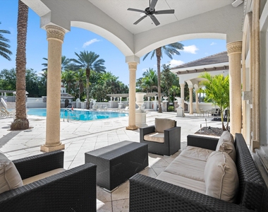 10771 Versailles Boulevard - Photo Thumbnail 53
