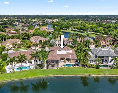 10771 Versailles Boulevard - Photo Thumbnail 45