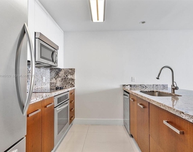 7935 East Drive - Photo Thumbnail 34