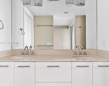 7935 East Drive - Photo Thumbnail 13