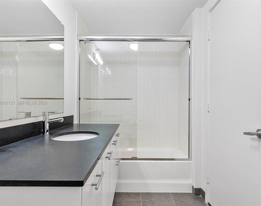 7935 East Drive - Photo Thumbnail 17