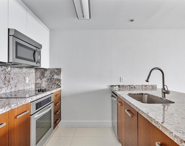 7935 East Drive - Photo Thumbnail 33