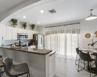 1543 Westchester Avenue - Photo Thumbnail 3