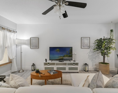 1543 Westchester Avenue - Photo Thumbnail 2