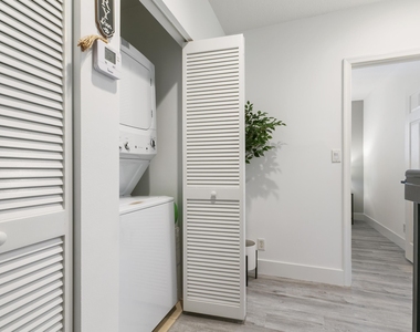 1543 Westchester Avenue - Photo Thumbnail 8