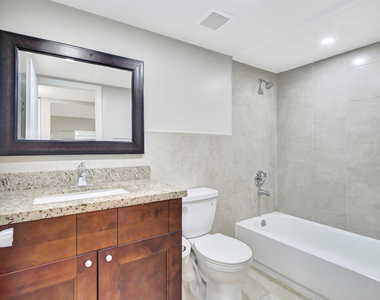 450 Nw 20th Street - Photo Thumbnail 17