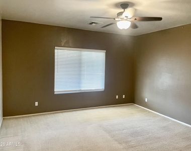 17456 W Ashley Drive - Photo Thumbnail 9