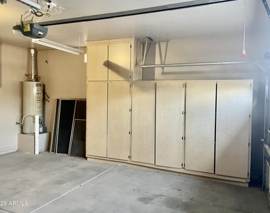17456 W Ashley Drive - Photo Thumbnail 27