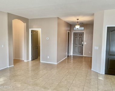 17456 W Ashley Drive - Photo Thumbnail 7