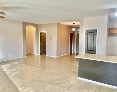 17456 W Ashley Drive - Photo Thumbnail 6