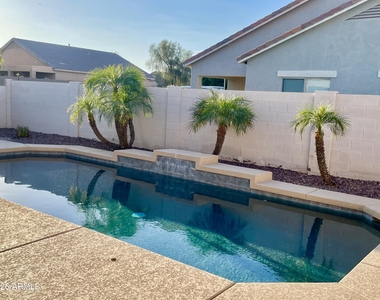 17456 W Ashley Drive - Photo Thumbnail 30