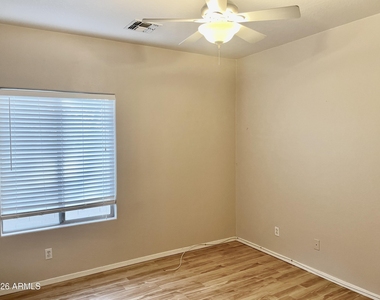 17456 W Ashley Drive - Photo Thumbnail 20