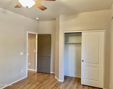 17456 W Ashley Drive - Photo Thumbnail 23