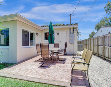 1041 Sw 32nd Street - Photo Thumbnail 37
