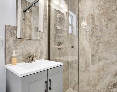 1041 Sw 32nd Street - Photo Thumbnail 9