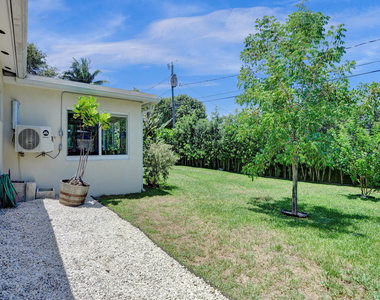 1041 Sw 32nd Street - Photo Thumbnail 39