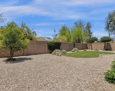 2403 E Robb Lane - Photo Thumbnail 38
