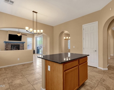 2403 E Robb Lane - Photo Thumbnail 12
