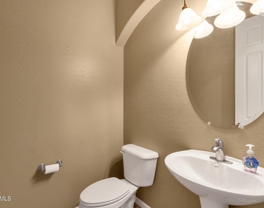 2403 E Robb Lane - Photo Thumbnail 30