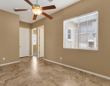 2403 E Robb Lane - Photo Thumbnail 27