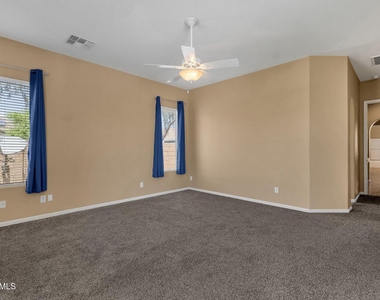 2403 E Robb Lane - Photo Thumbnail 19