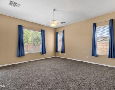 2403 E Robb Lane - Photo Thumbnail 14