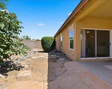 3771 E Thunderheart Trail - Photo Thumbnail 25