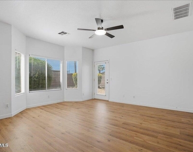 3771 E Thunderheart Trail - Photo Thumbnail 5