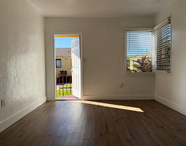 1739 Moffett Street - Photo Thumbnail 1