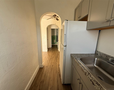 1739 Moffett Street - Photo Thumbnail 5
