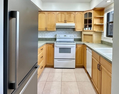 13509 S Indian River Drive - Photo Thumbnail 4