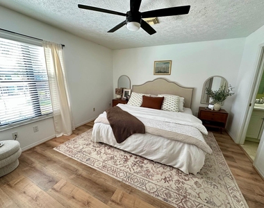 13509 S Indian River Drive - Photo Thumbnail 7