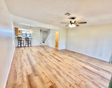 13509 S Indian River Drive - Photo Thumbnail 10