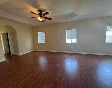 9508 Sw 221st Lane - Photo Thumbnail 5