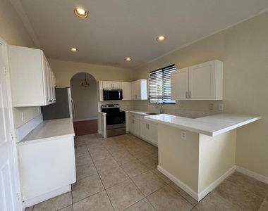 9508 Sw 221st Lane - Photo Thumbnail 4