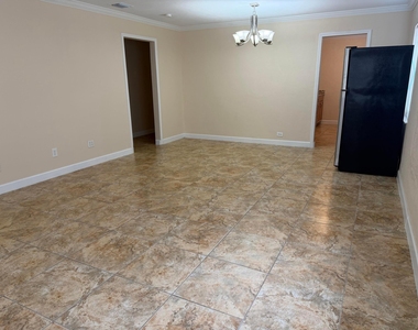 926 14th Street - Photo Thumbnail 13