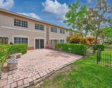 6725 Old Farm Trail - Photo Thumbnail 17