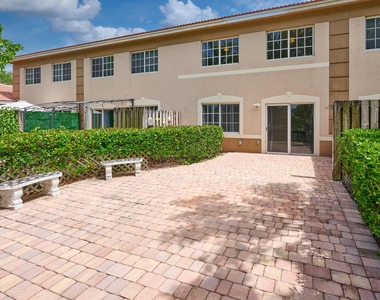 6725 Old Farm Trail - Photo Thumbnail 16