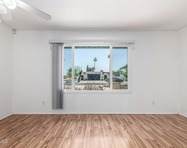 4404 S Mcallister Avenue - Photo Thumbnail 5