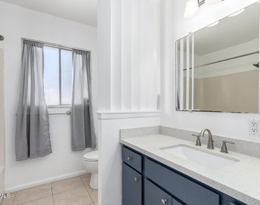 4404 S Mcallister Avenue - Photo Thumbnail 17