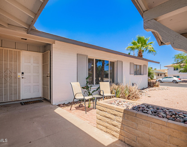 4404 S Mcallister Avenue - Photo Thumbnail 3