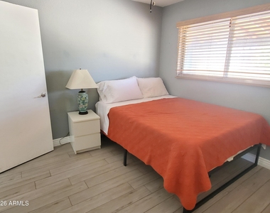 4404 S Rita Lane - Photo Thumbnail 16