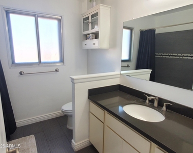 4404 S Rita Lane - Photo Thumbnail 17