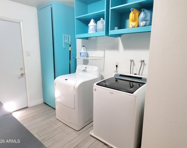 4404 S Rita Lane - Photo Thumbnail 11