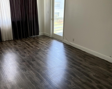 4500 N Flagler Drive - Photo Thumbnail 12
