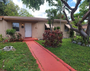 275 Nw 187th Street - Photo Thumbnail 1